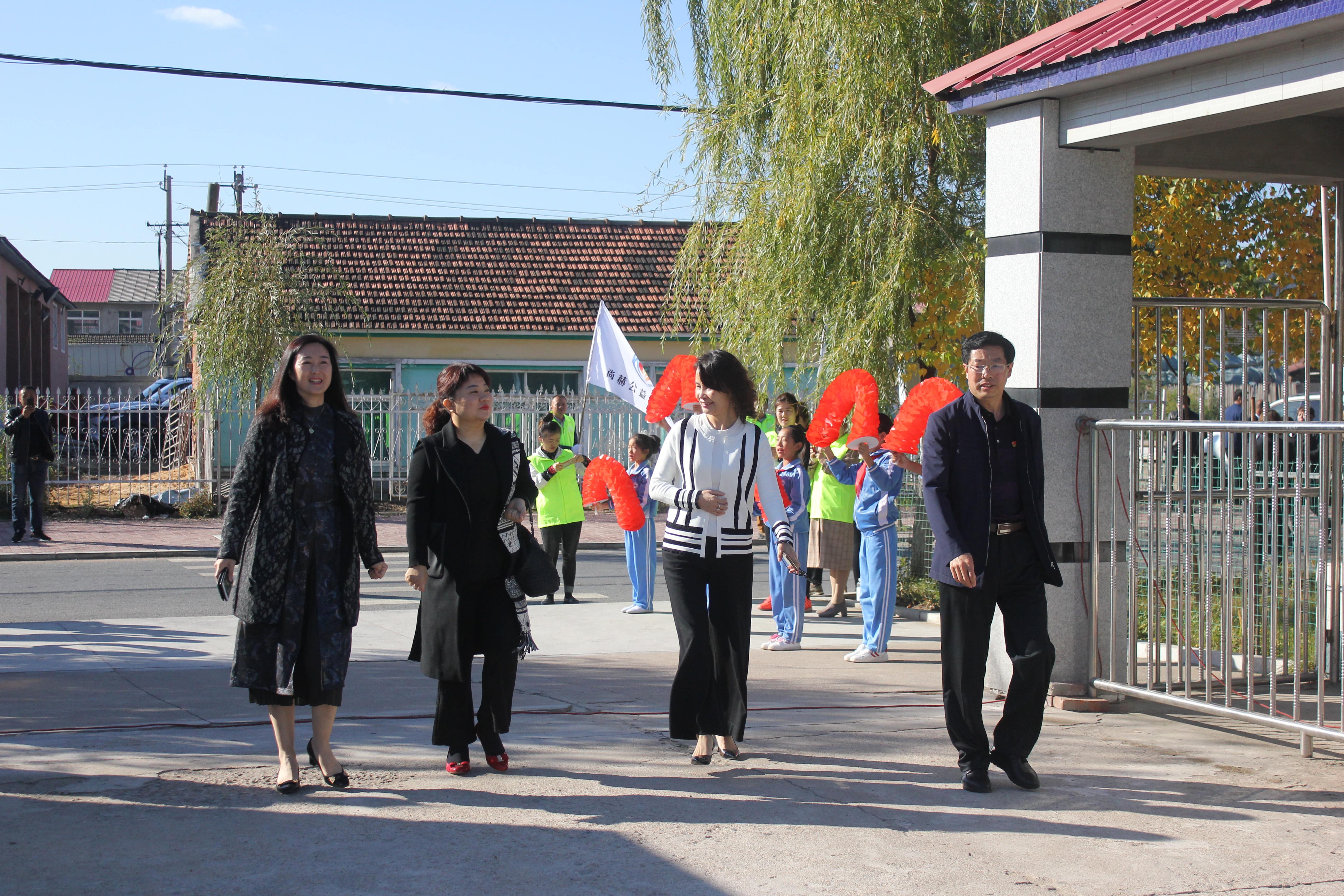第173所 辽源市东丰县小四平镇九游在线-九游在线（中国）
肖红飞小学