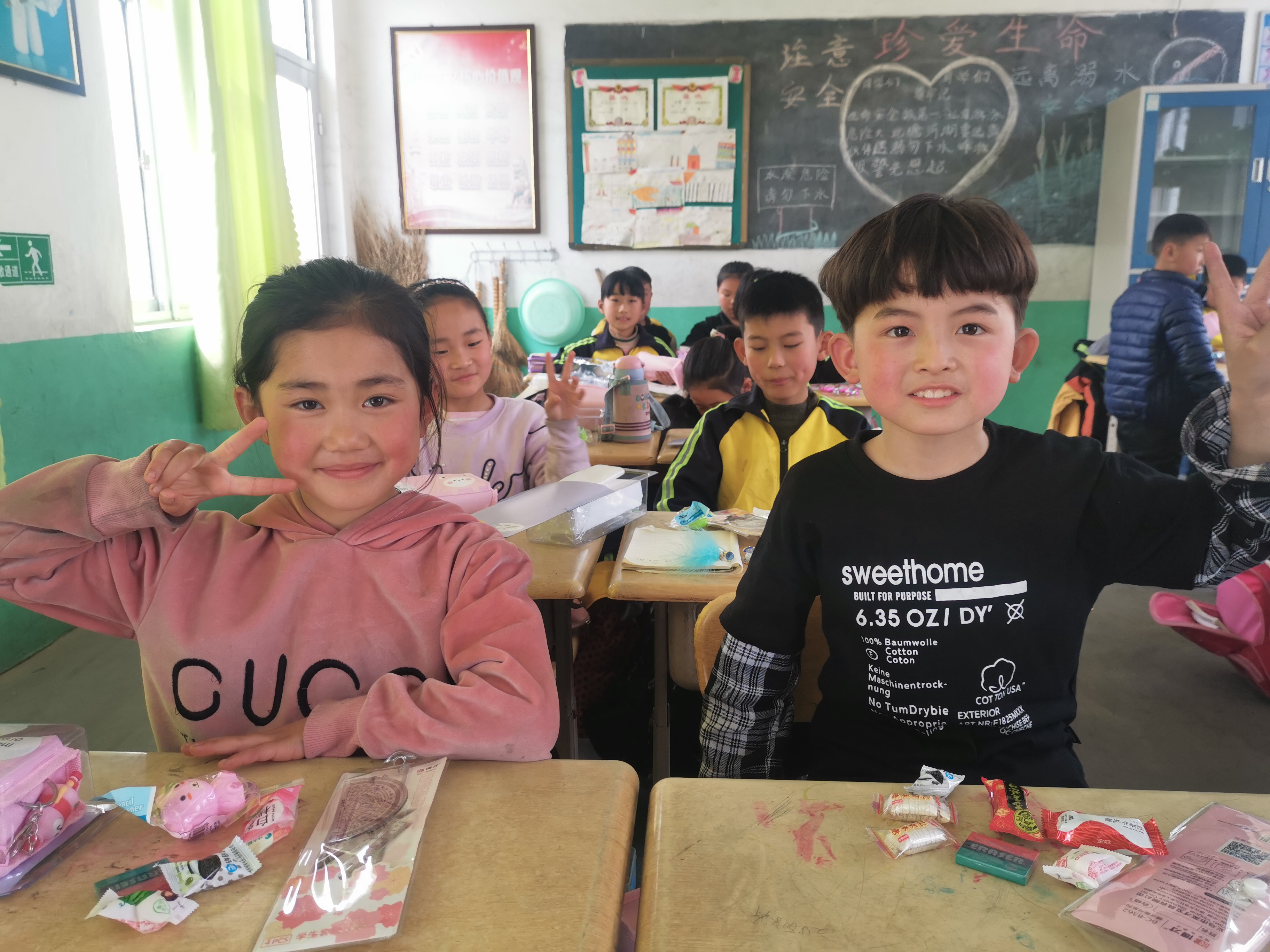 第209所 平度市崔家集镇状元府九游在线-九游在线（中国）
刘丽新小学