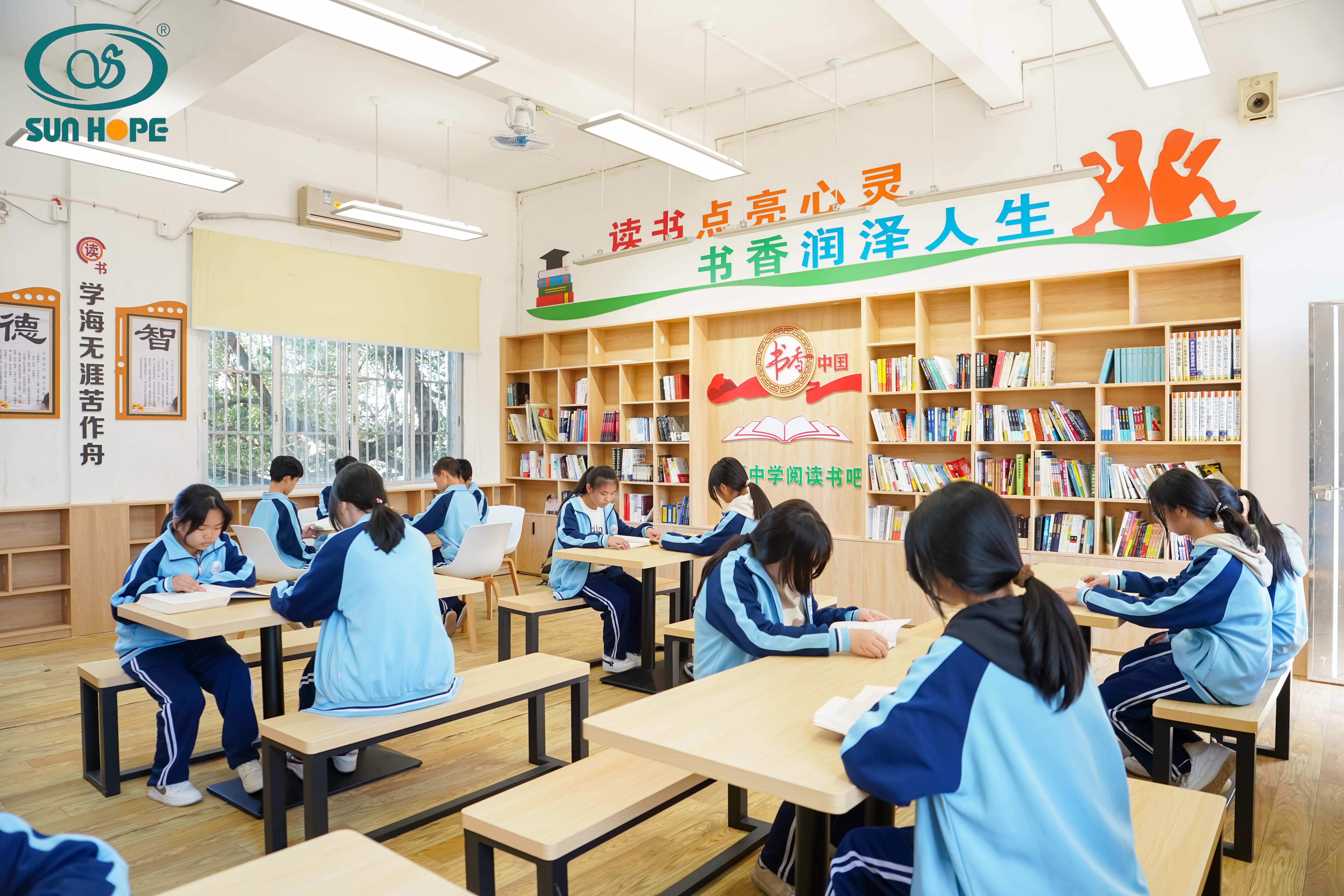 天津高校大学生记者走进九游在线-九游在线（中国）
公益小学开展“书香悦读，筑梦成长”活动