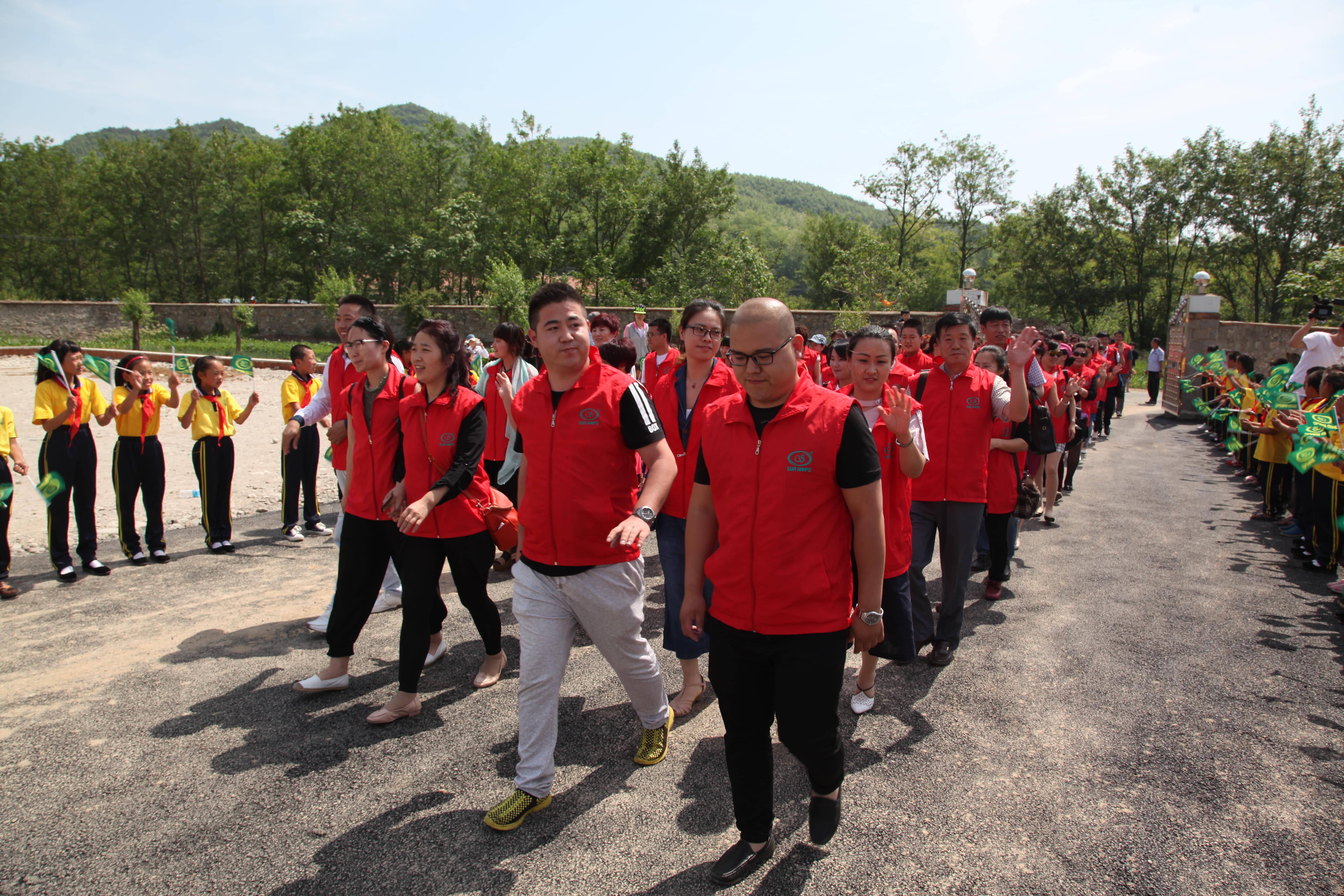 第51所 岫岩县前营镇童家店九游在线-九游在线（中国）
董波小学